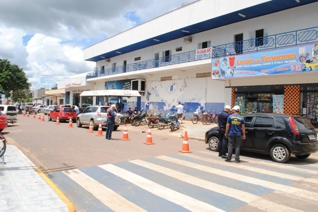 Sete motoristas bêbados foram detidos em operação da PM em Vilhena ontem