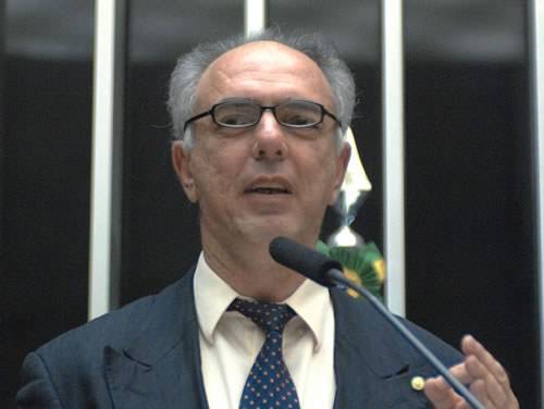 DEPUTADO DEBATE TRANSPOSIÇÕES DE SERVIDORES