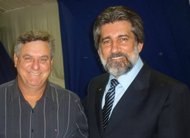 Vereador licenciado anuncia volta à Câmara e diz que é candidato a prefeito