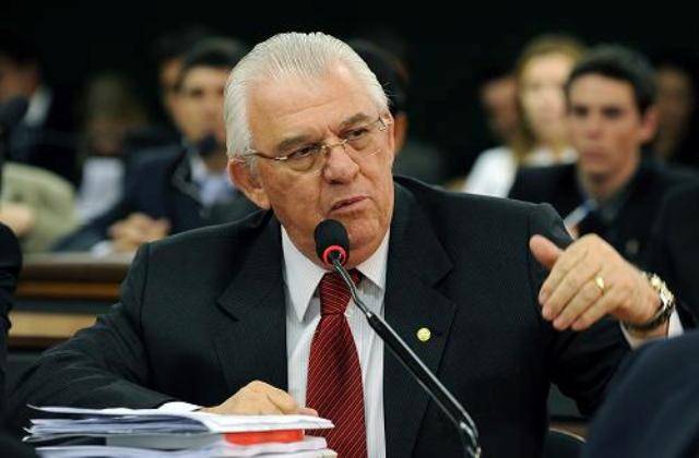 MOREIRA MENDES É UM DOS CONDENADOS POR FRAUDE EM PASSAGENS DA ALE