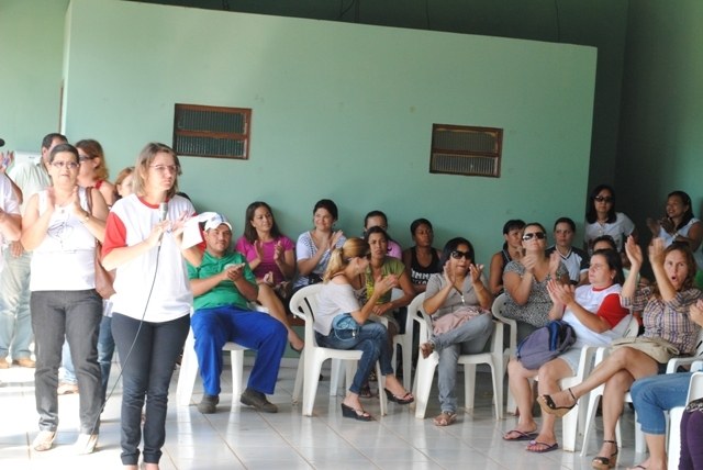 Servidores municipais adiam para amanhã a decisão sobre greve em Vilhena