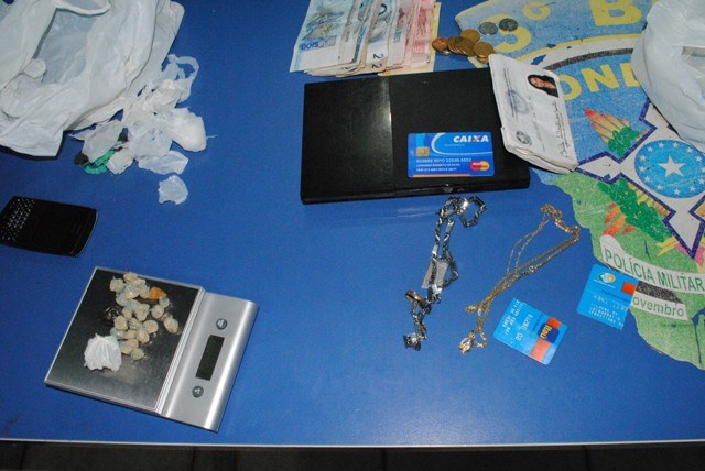 Polícia fecha “boca” e prende 10 pessoas em Vilhena, 4 eram menores