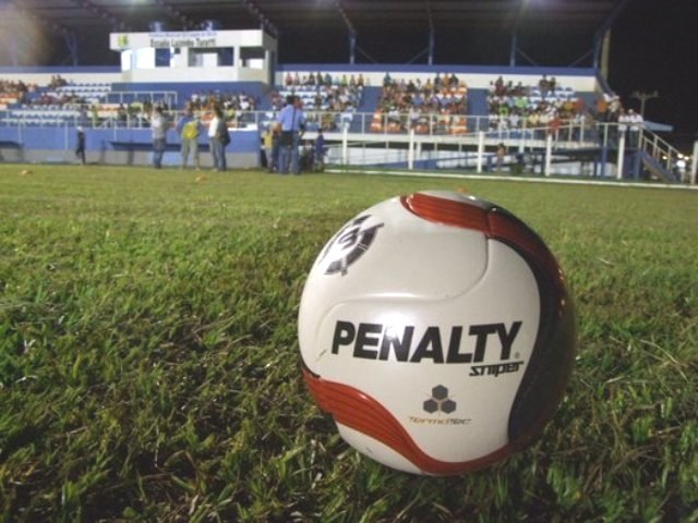 VEC arranca empate fora de casa; só não ganhou porque perdeu gol cara a cara