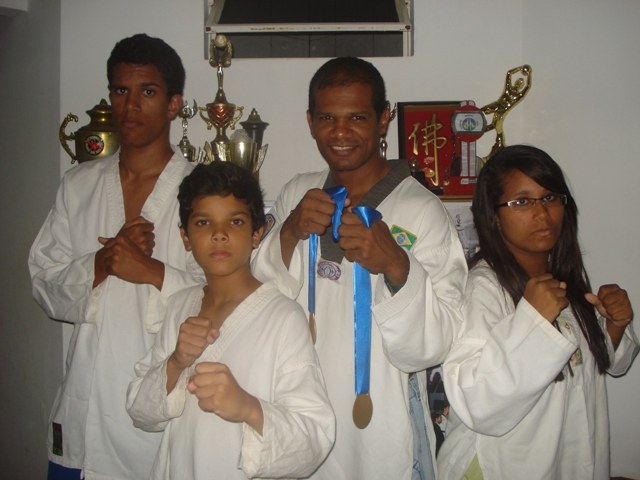 Vilhenense que ficou 13 anos sem lutar é campeão de Tae Kwon Do no Rio