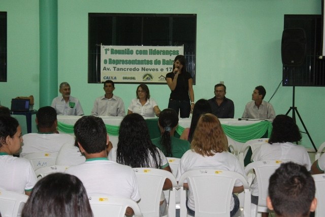Primeira-dama anuncia projeto sócio-ambiental para moradores de ruas asfaltadas