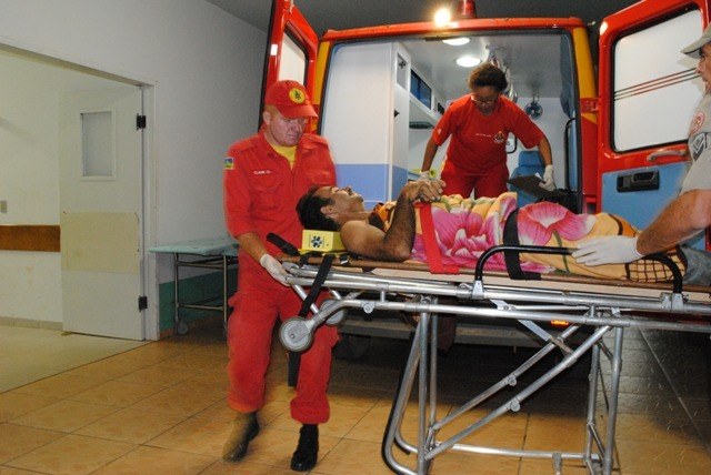Homem é atingido por golpes de facão e fica com vísceras expostas em Vilhena