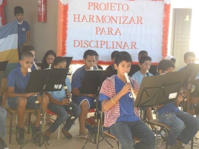 Atividades culturais e palestras ajudam a combater bullying em Vilhena