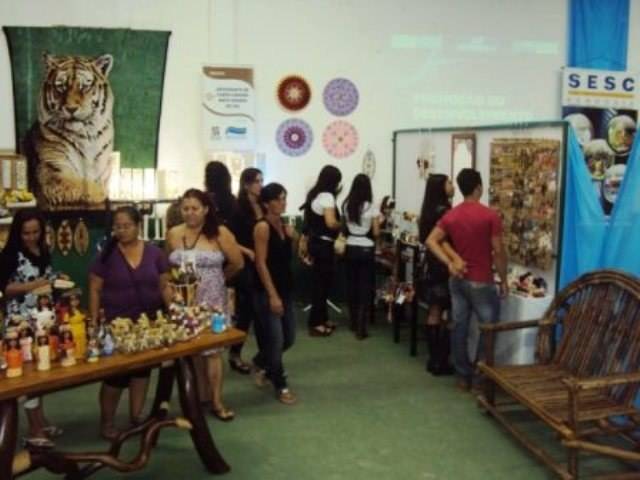 Com R$ 35 mil repassados pela Prefeitura, CDL toma espaço da ACIV na Expovil