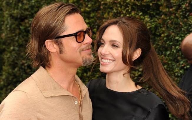 Fugindo do habitual, Angelina Jolie dá um helicóptero de presente ao Brad Pitt