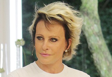 Emocionada, Ana Maria Braga chora morte de cinegrafista