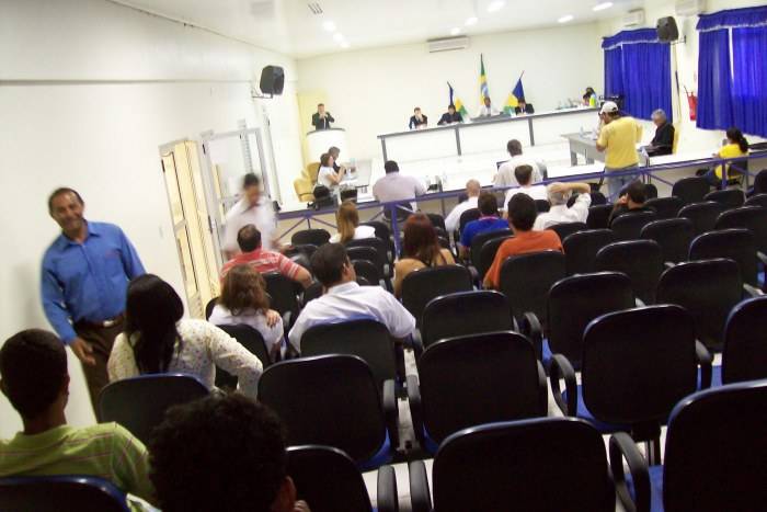 ROVER QUER R$ 250 MIL PARA SECRETARIA DE COMUNICAÇÃO