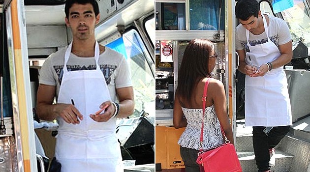 Joe Jonas vende sanduíches em Nova York como trabalho voluntário