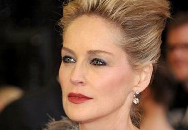 Ex-babá dos filhos de Sharon Stone processa a atriz
