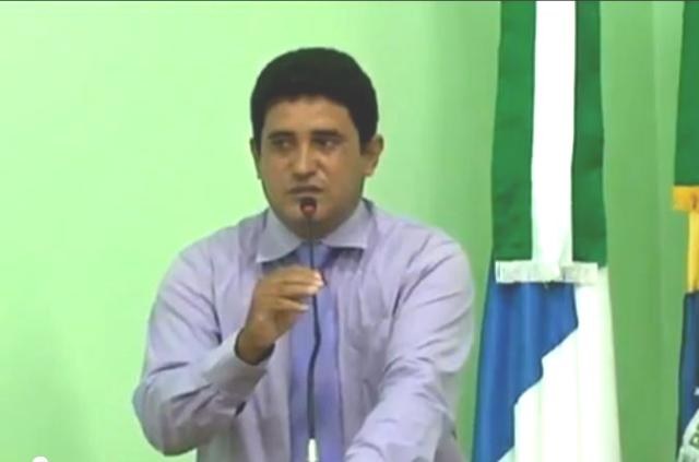 Vereador anuncia “morte” de Cassol, pede minuto de silêncio e irrita colegas