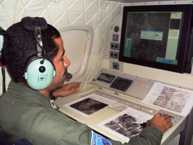 AVIÃO VAI MONITORAR MUNICÍPIOS QUE MAIS DESMATAM AMAZÔNIA