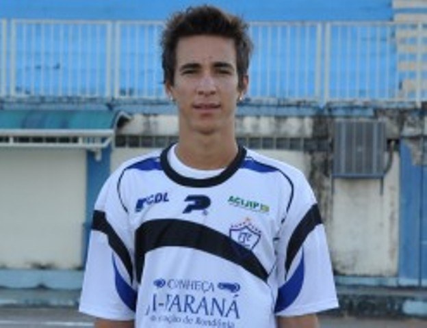 Jogador revelação do Ji-Paraná pode estrear no VEC neste domingo