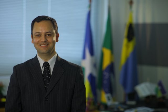 Júlio Olivar vai receber título de cidadão honorário de Porto Velho