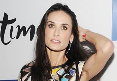 Filhas querem pedir ordem de restrição contra Demi Moore