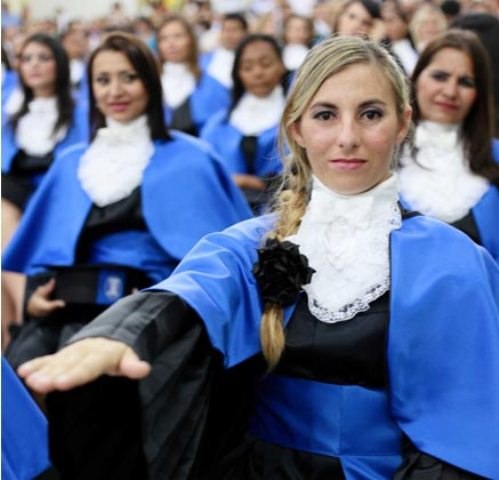 Portadora de necessidades especiais se forma na FAEC de Colorado do Oeste