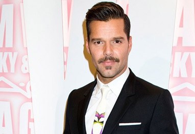 Ricky Martin aceita desculpas de Miss que criticou os homossexuais