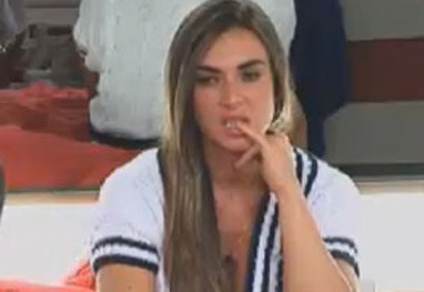 A Fazenda: Nicole Bahls se decepciona profundamente com Gretchen