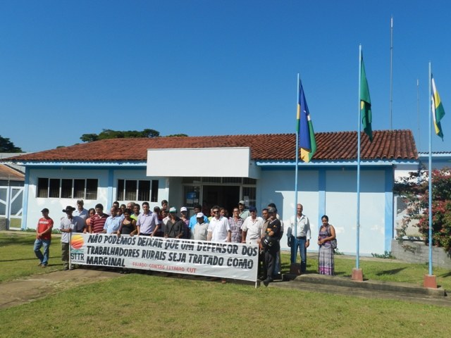 Movimentos sociais acompanham julgamento de sindicalista em Vilhena