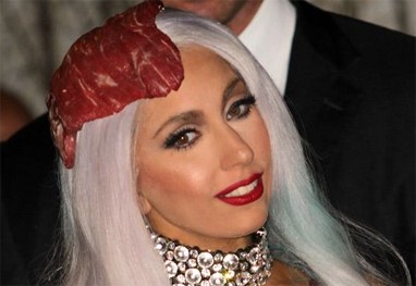 Lady Gaga é processada em US$ 10 milhões por fabricante de brinquedos