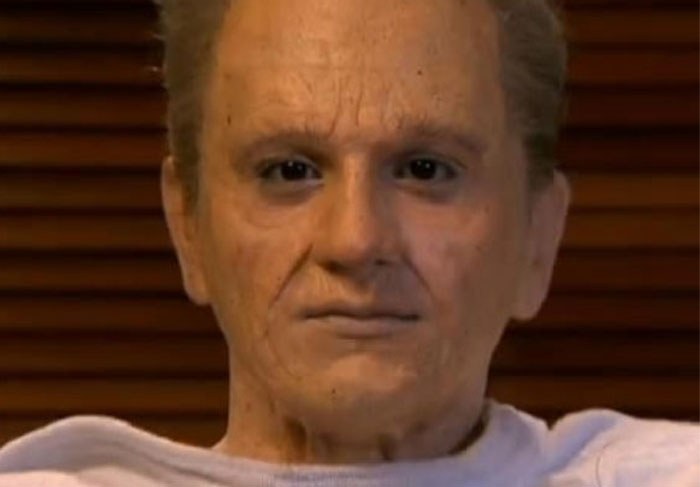 Luan Santana vira velhinho de 70 anos em novo clipe