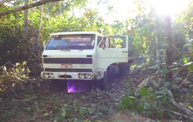 Polícia Federal prende homens e máquinas dentro de terra indígena em Chupinguaia