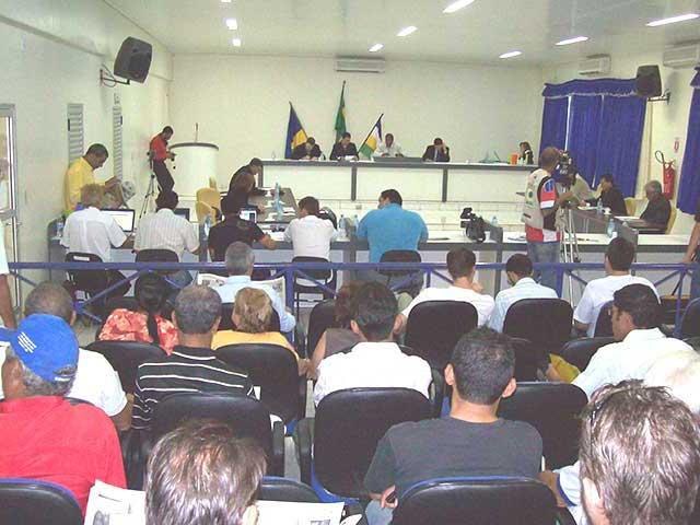 COM MEDO DE NOVAS REVELAÇÕES, VEREADORES DESCARTAM CPI
