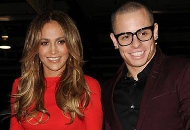Jennifer Lopez ameaça processar revistas por notas falsas sobre seu namorado