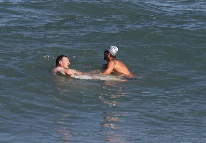 Ator Paulo Vilhena salva turista que se afogava no mar