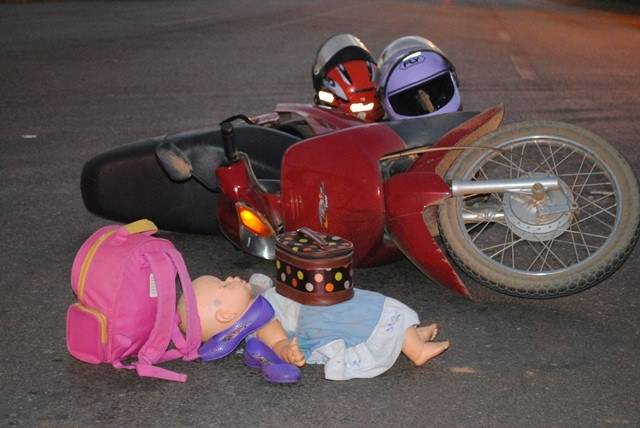 Motociclistas se chocam na BR 364 em frente ao Posto Bodanese