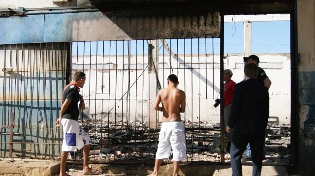 Famílias de detentos que morreram carbonizados vão cobrar indenizações