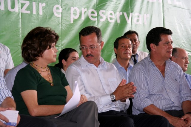 DEPUTADO CHAMA PREFEITO DE “POLÍTICO SAFADO”