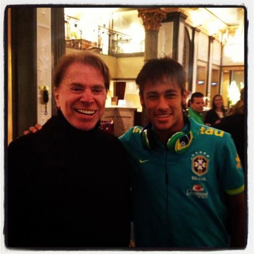 De férias com família, Silvio Santos encontra Neymar na Suécia