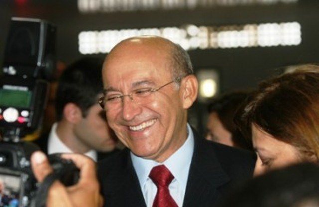 Rover não está só: governador também é denunciado por doar terreno a empresa