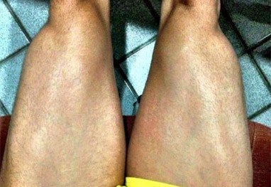 Se achando: Gusttavo Lima posta foto de suas pernas torneadas 