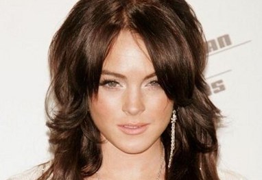Ladrões que roubaram joias de mansão seríam convidados de Lindsay Lohan