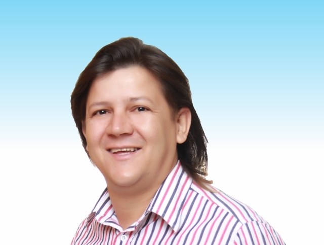 Chamado de “corrupto”, prefeito Zé Rover processa candidato a vereador