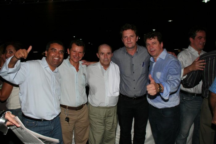 GRUPO DE ROVER ATACA DONADON DURANTE ENCONTRO