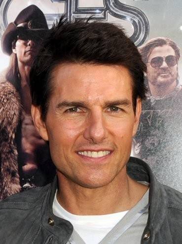 Tom Cruise da ataque de estrelismo e manda esvaziar  restaurante