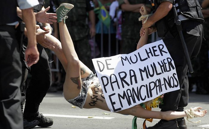 PROTESTO NU