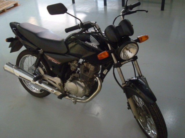 Servidora tem moto furtada durante desfile de 7 de Setembro em Vilhena