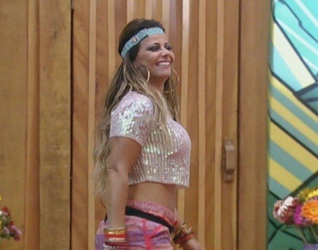 "Parece um sonho", diz Viviane Araújo sobre convite para participar de novela