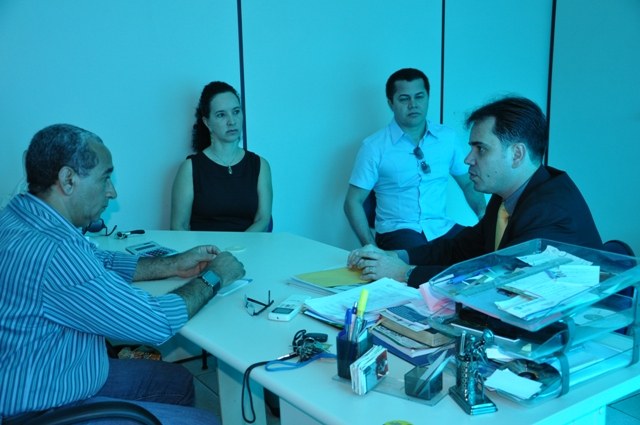 Pré-candidato à presidência da OAB/RO visita redação do FOLHA DO SUL ON LINE