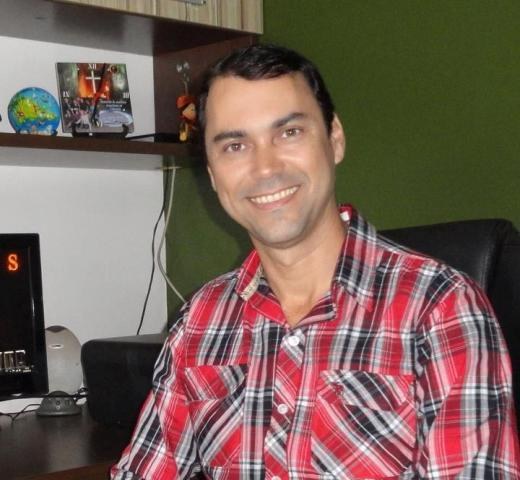 Jonalista se desliga de campanha para mediar debate entre candidatos a prefeito