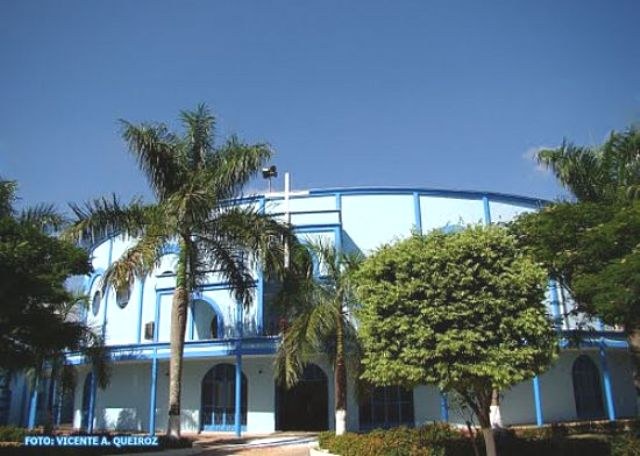 Rover, Melki, Goebel e candidatos a vereador se encontram em igreja