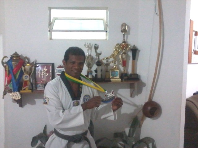 Vilhenense conquista vice-campeonato brasileiro de Tae Kwon Do na Bahia