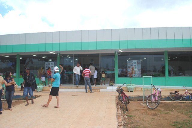 Com cozinha em reforma, hospital está comprando marmitex para pacientes